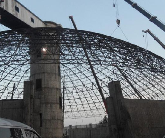 虎林网架分条或分块安装法